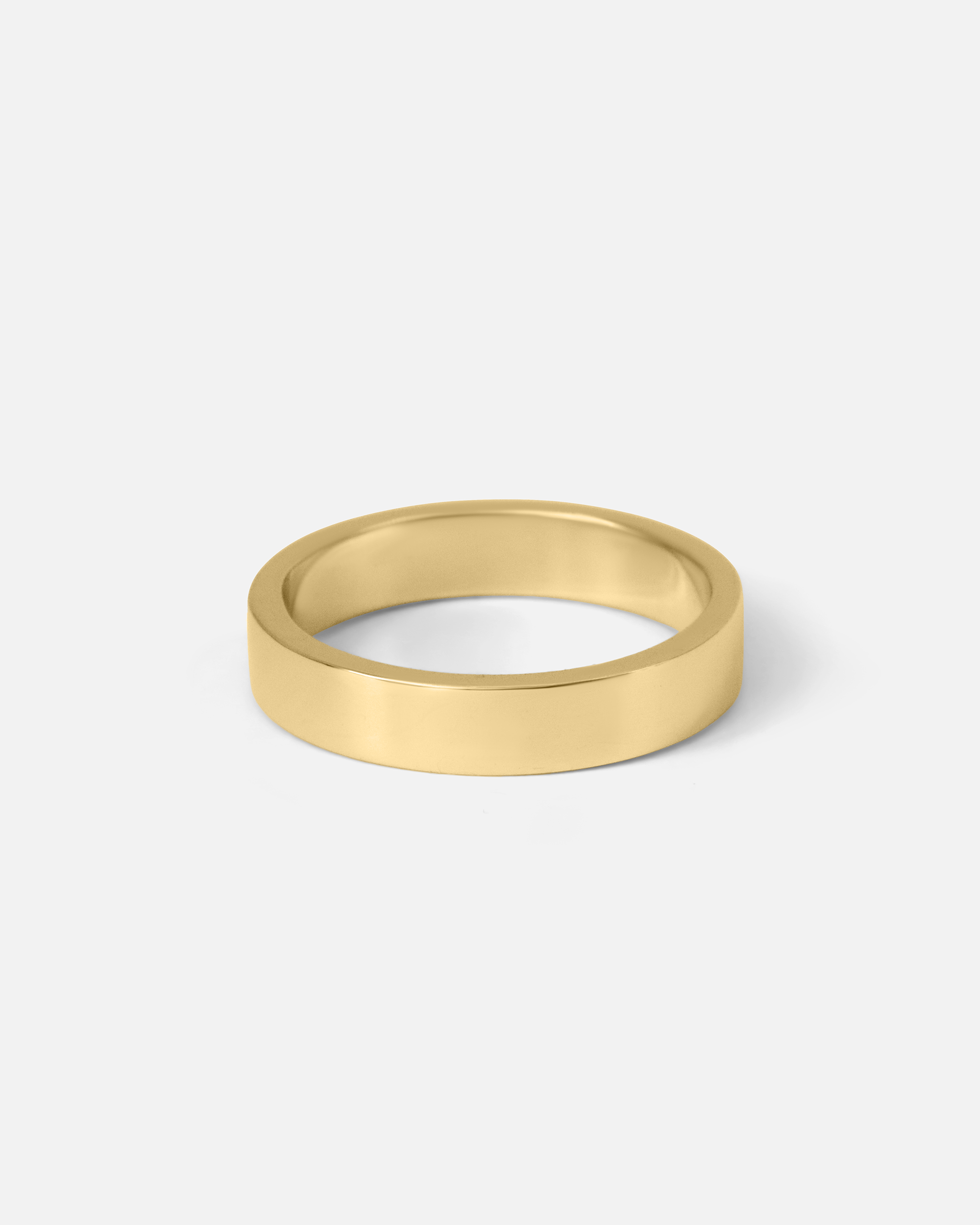 Side view of Flat Band / 4.5mm in 14k Yellow Gold