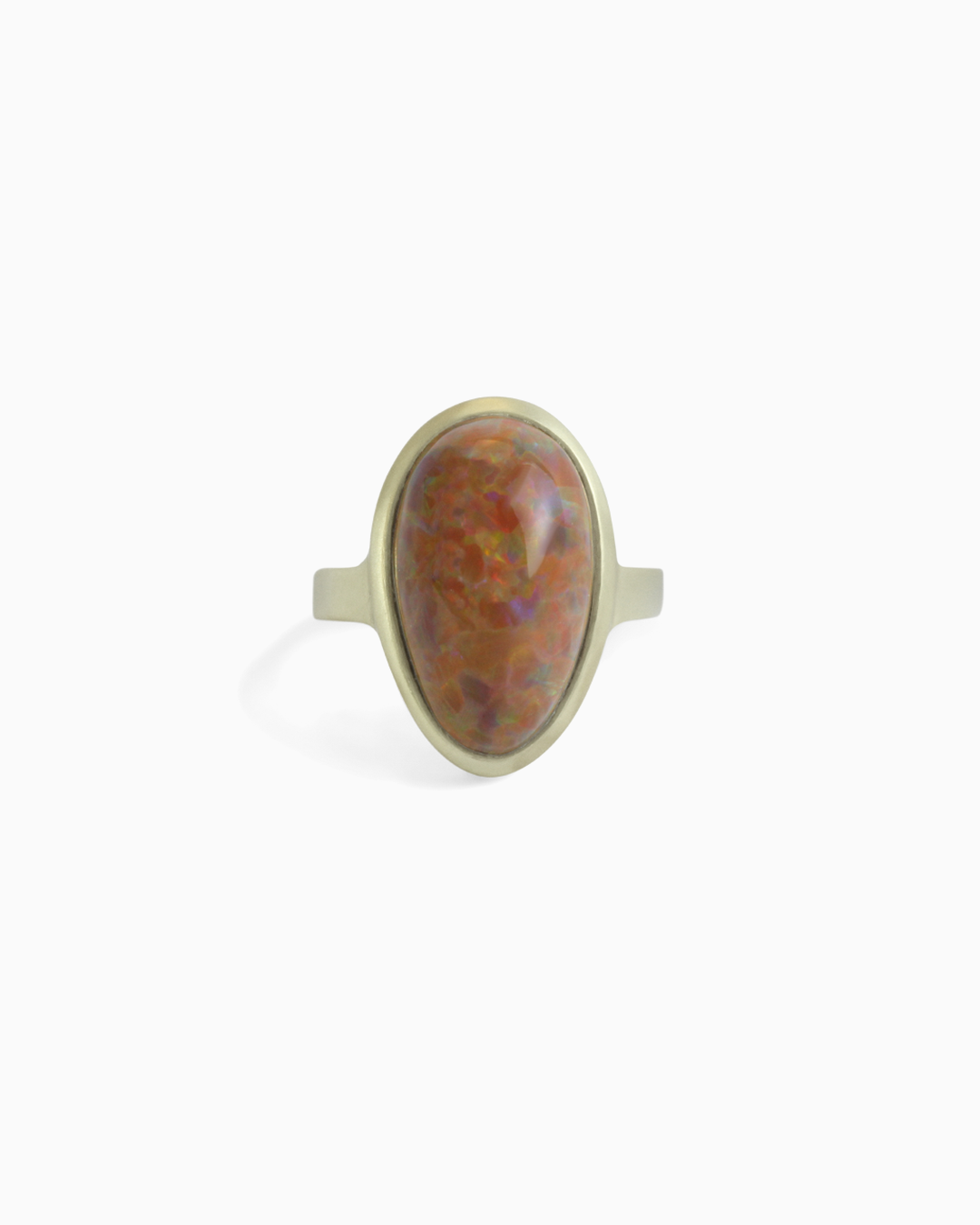 Front view of Nugget / Brown Opal