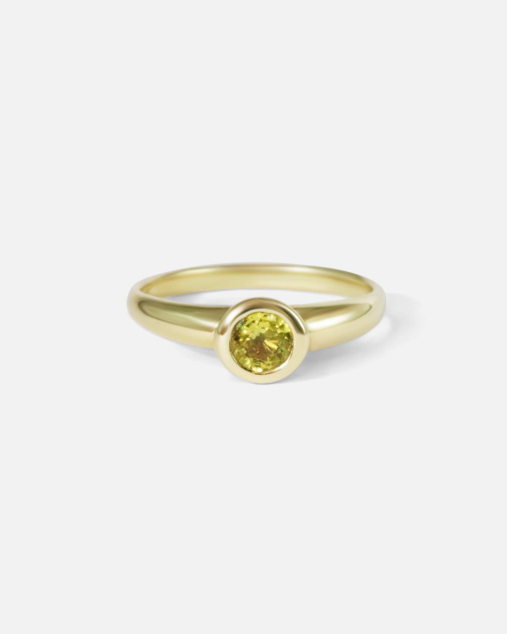 Front view of Moon / FM Yellow Sapphire