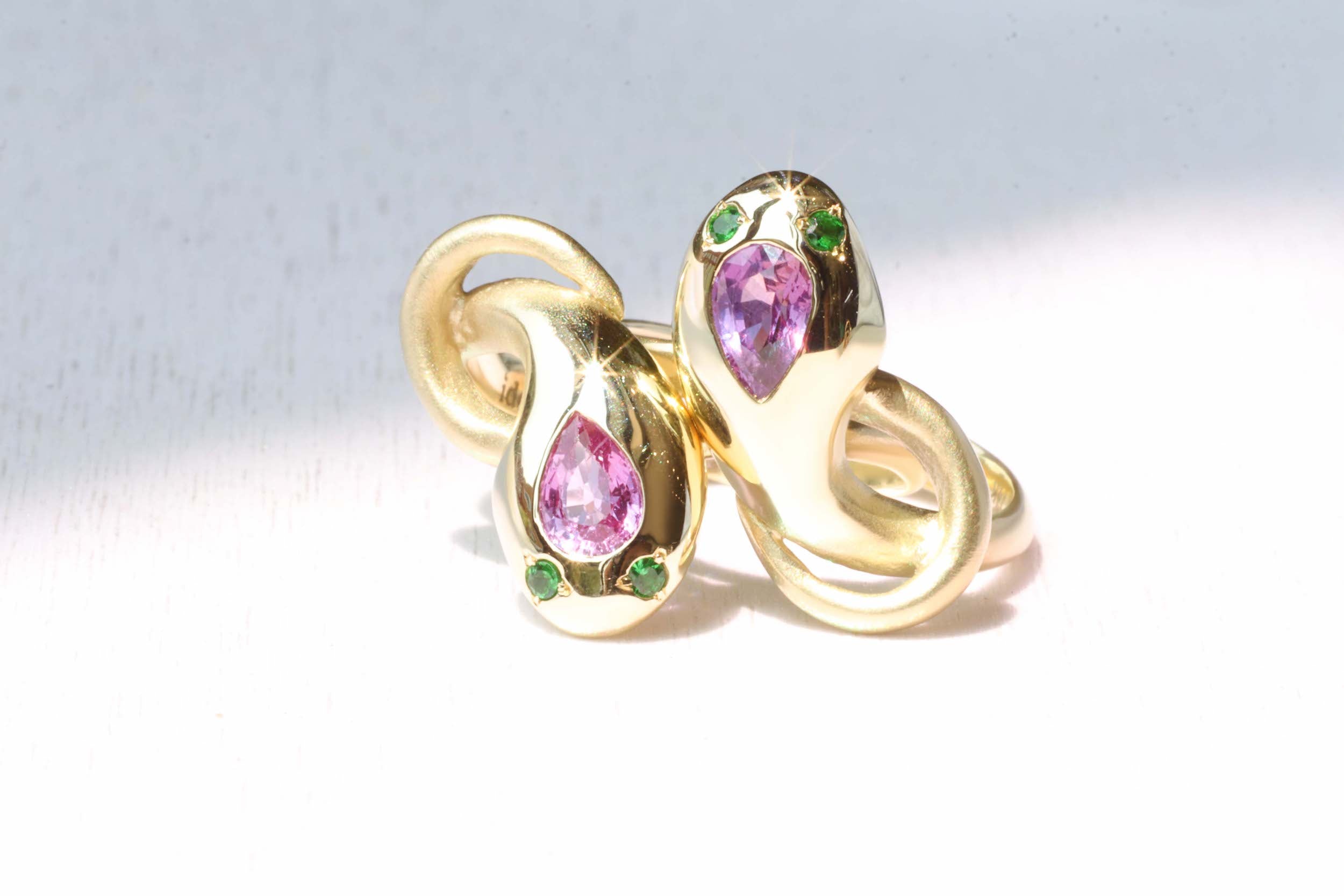 Nudum Serpentes Ring / Purple Sapphire By Ides