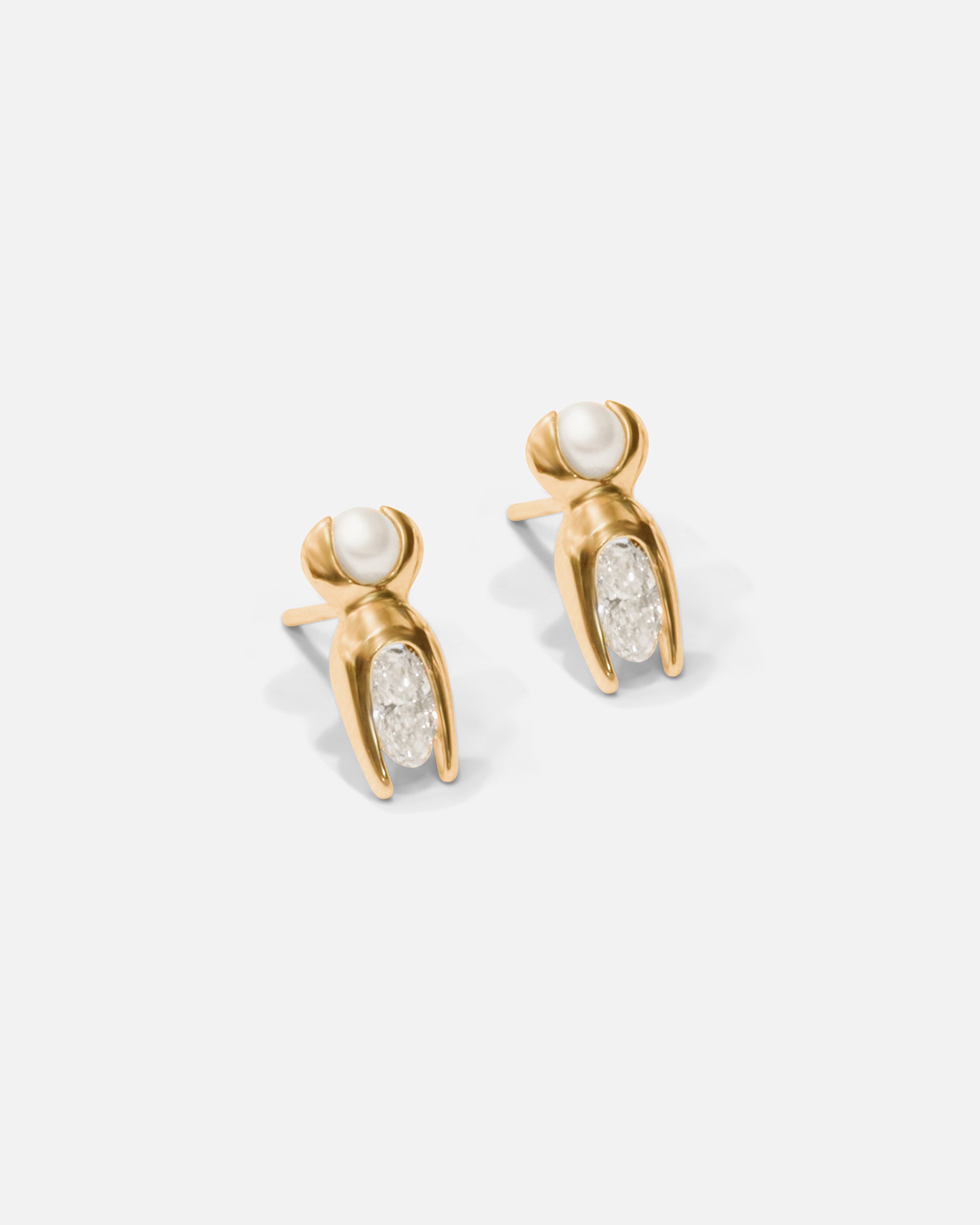 Side view of Mutation Earrings / Yellow Gold by Lucia B Marti