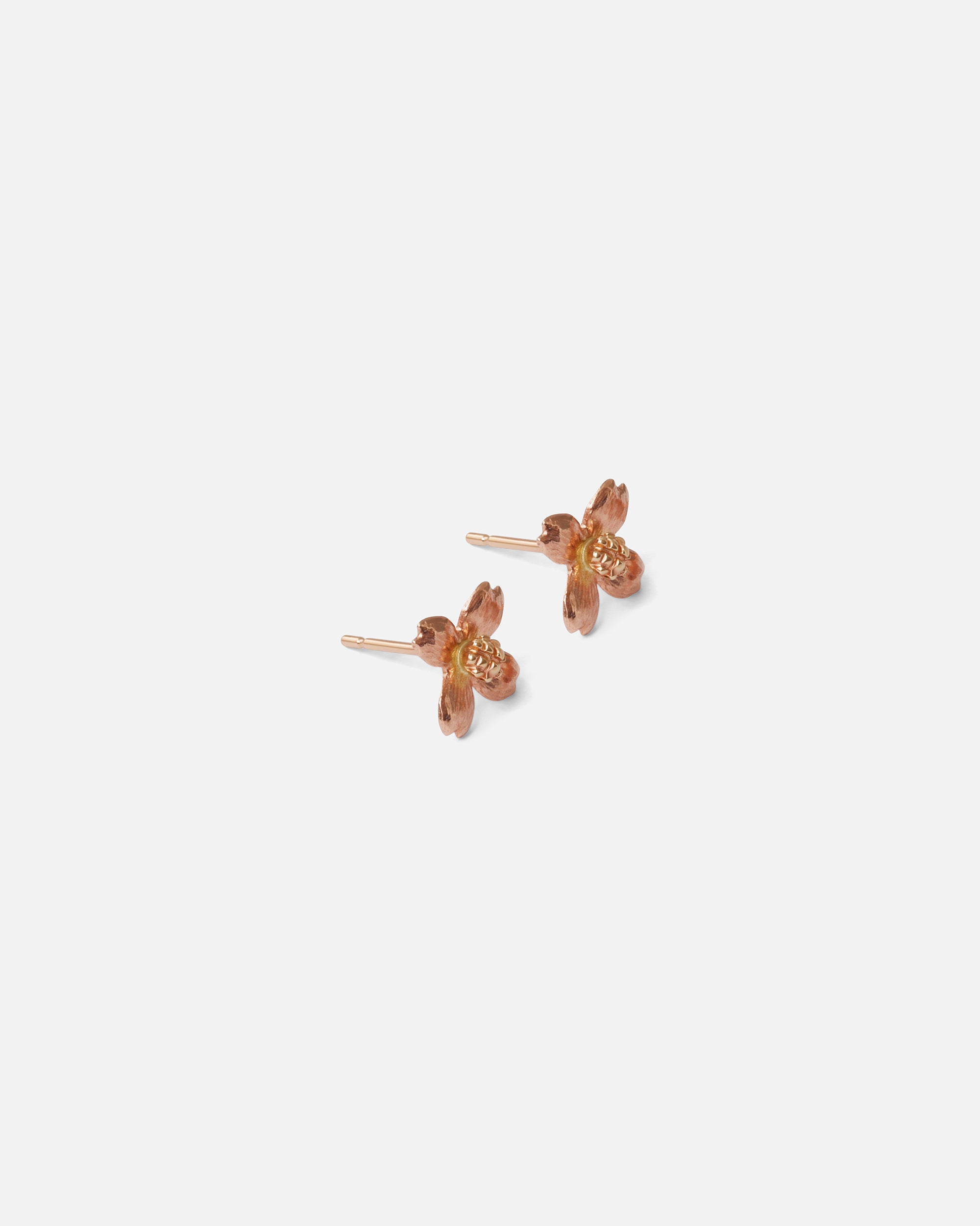 4mm Tiny Star Stud 14K Gold | Musemond