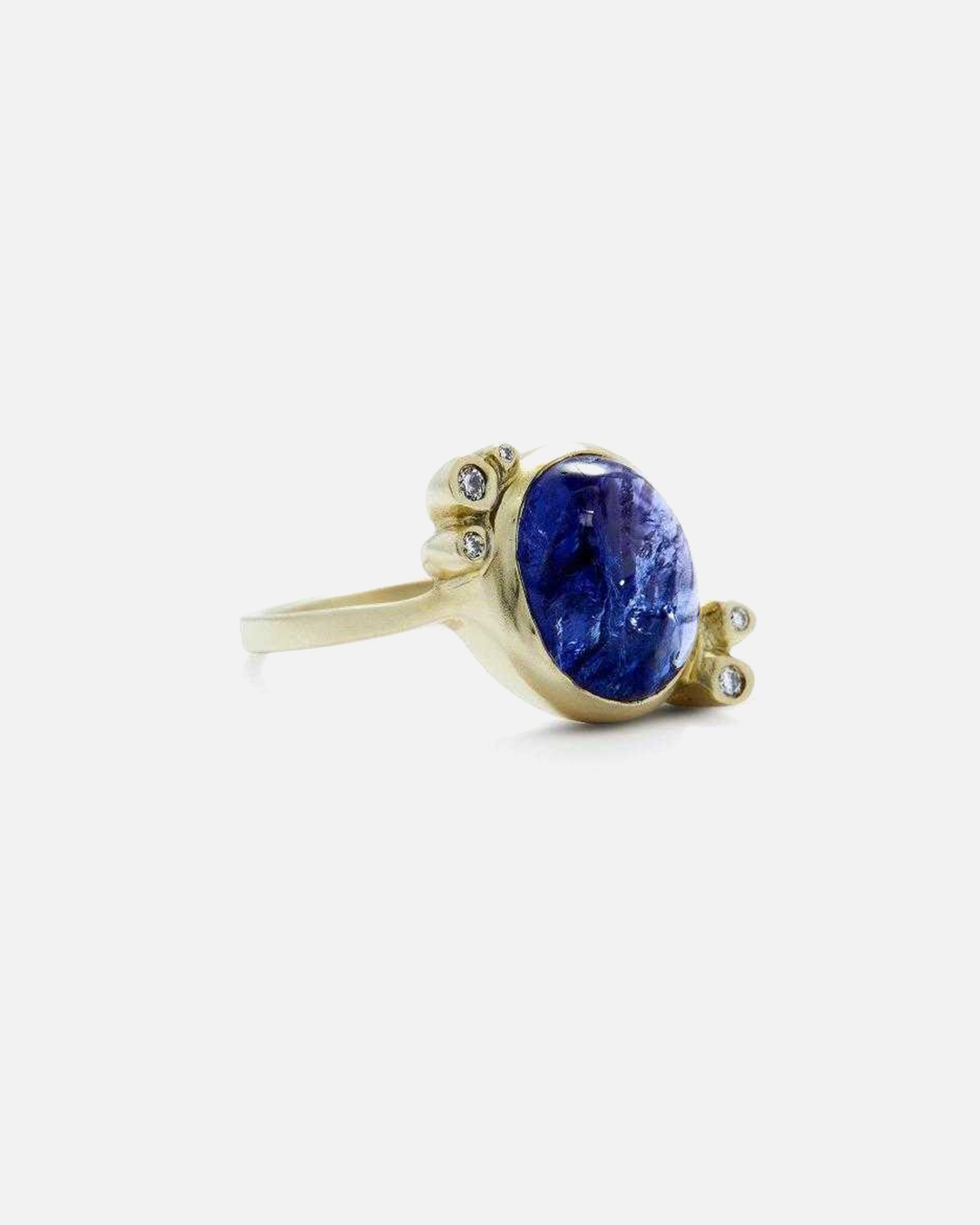 Side view of Bubble 23 / Tanzanite Ring