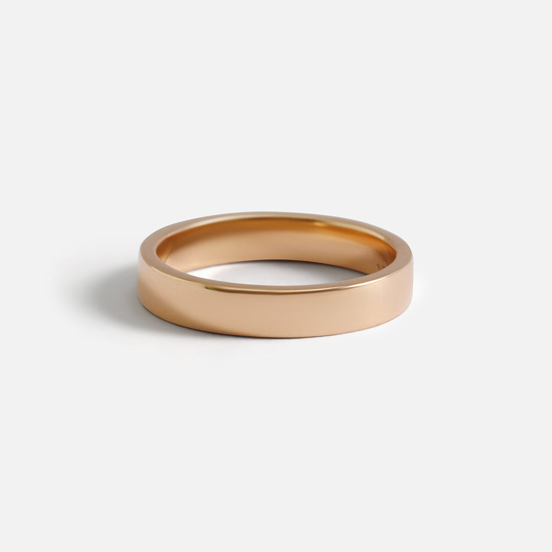 Side view of Flat Band / 3.5mm in 18k rose gold